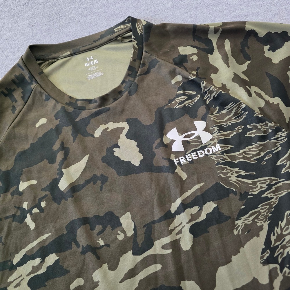 Under Armour Freedom Mens Large Camo Mixed Pattern American Flag Graphic T-Shirt